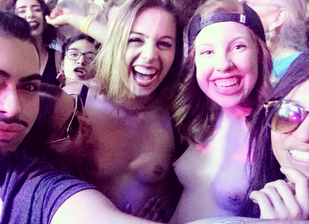 JuniorKardash's tweet photo. Pride was too LIT ππ#PHXpride2016 https://t.co/HVubgcj7Oi