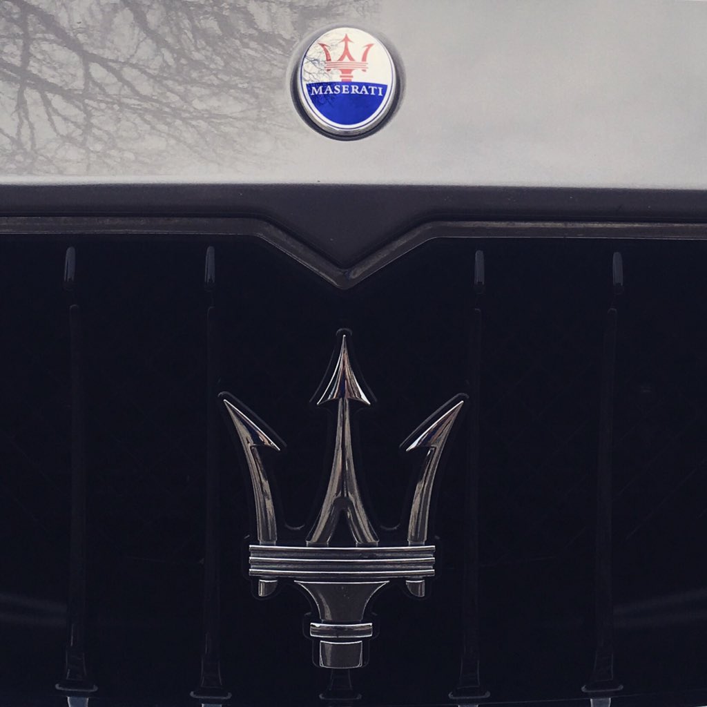 Counter_PointUK's tweet photo. The trident identity of Maserati, based on the Fountain of Neptune in Bologna's Piazza Maggiore. 🇮🇹 #italianstyle https://t.co/Rr7nkehQM1