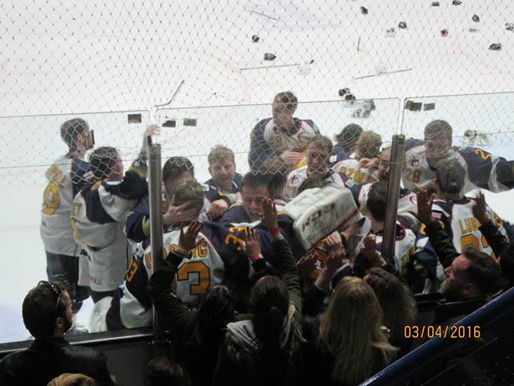 RebeccaHindle_C's tweet photo. EPL Playoffs Final which was @flamesicehockey 6-2 MKL #EPLPayoffs #EPLFINALS #Cov2016 celebrating https://t.co/4ugUCav8ct