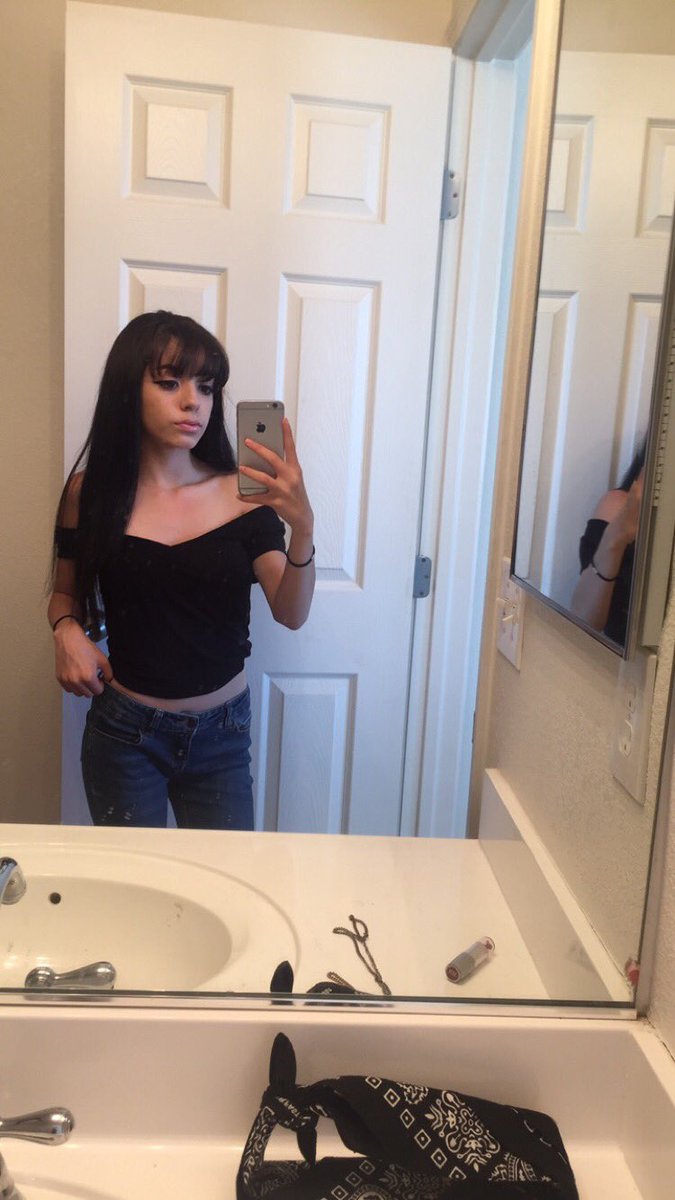 JazyE_'s tweet photo. The only good pics I took today https://t.co/0olQxZODjb