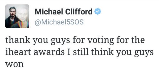 5SOSNoticias's tweet image. Quien necesita un premio de Best Fam Army cuando para ellos ya somos la mejor Fam de todas ❤❤