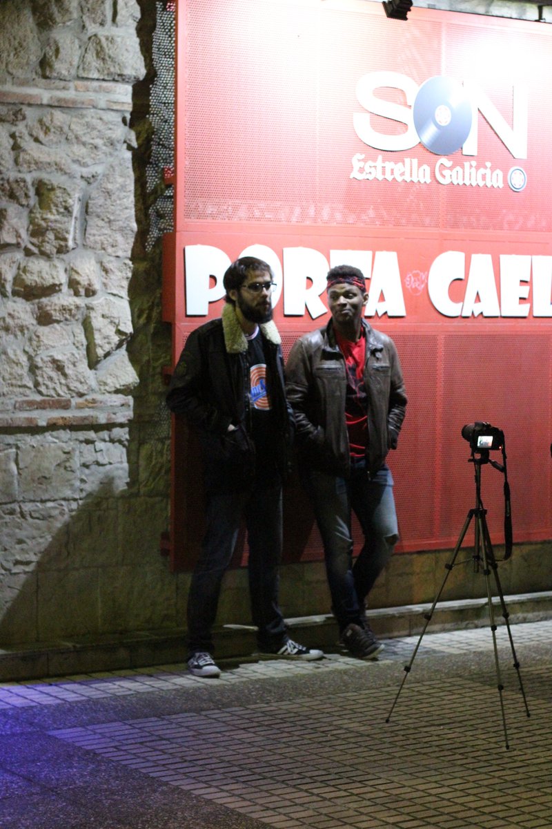 TangerineFlav's tweet photo. Además de la entrevista puedes leer la reseña del concierto y ver la galería en https://t.co/tQBdIiEnAK #TFDevilTour https://t.co/1qxPT7NCEM