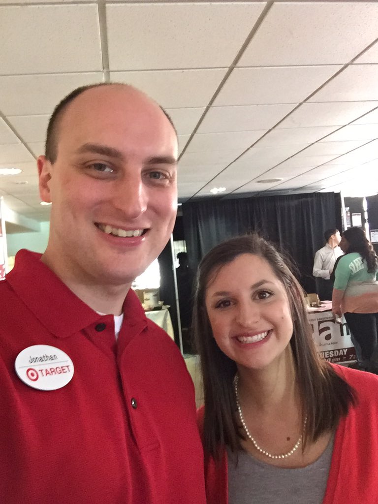 jonathankmoore's tweet photo. Great time recruiting UALR students for Target Team Member and Team Lead positions today! #gettingstaffed #2737 https://t.co/EHxKmbqseJ
