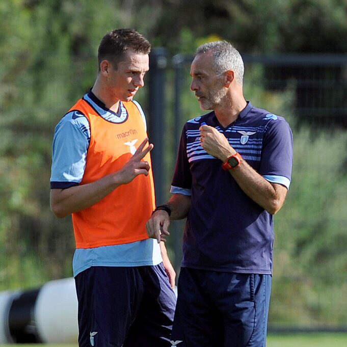 Stefandevrij's tweet photo. Grazie Mister per avermi dato fiducia e tutti i bei momenti che abbiamo avuto! In boca al lupo per il tuo futuro! https://t.co/Z64XEqsMh6