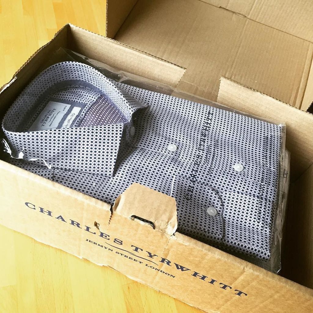 bobmock's tweet photo. Love when a new order arrives from @charlestyrwhitt. #propershirts https://t.co/s5G4JhmqO8 https://t.co/YlATYJzFIk