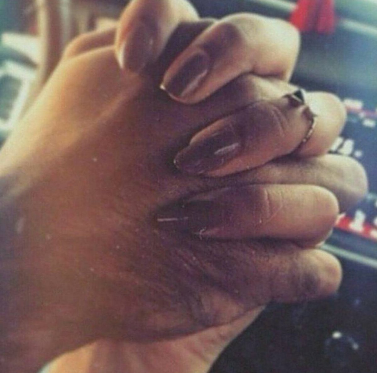 meshoo90801's tweet image. إحتاج يوُم مليان فيك..بكل ثوانيه.😴💕