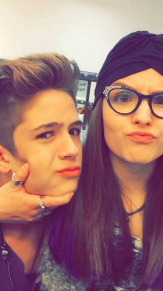 Se todos as minhas fotos ganharem mais de 100 todos os dias vocês ganharà uma oficialização da <a href="/milena_leal_/">Milena Leal</a>  ♥♥♥