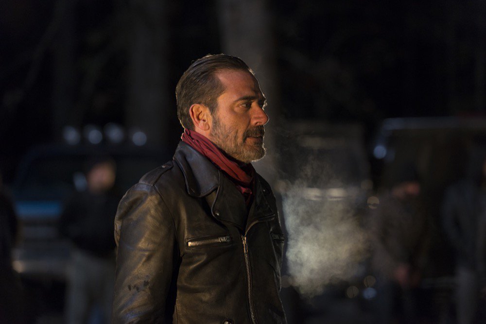JillHarris69's tweet photo. Negan
#TWD #SeasonFinale #Episode616
#LastDayOnEarth
Photos by #GenePageAMC https://t.co/Lsf3s2cfAE