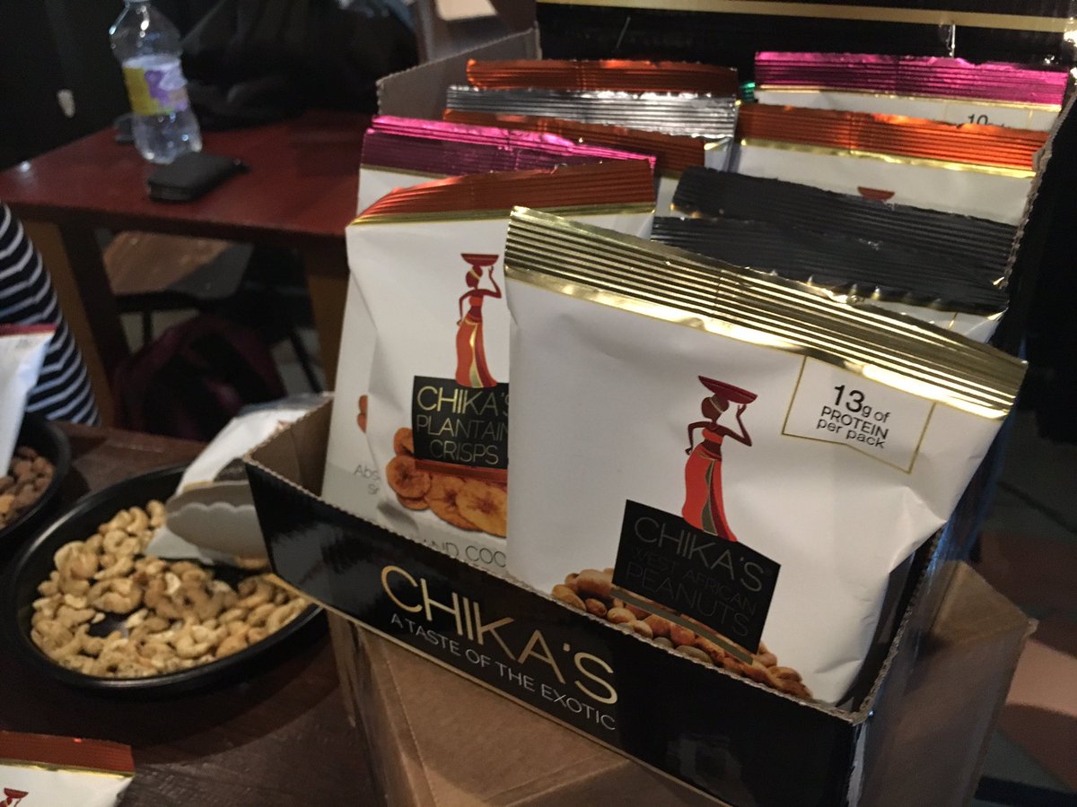 SoeursdeLuxe's tweet photo. Some cool brands at tonight's #bloggersteaparty @BIOTIFUL_DAIRY @Drinkmechai @Pics_PB @ChikasFoods #foodbloggers https://t.co/uafaqtU8wK