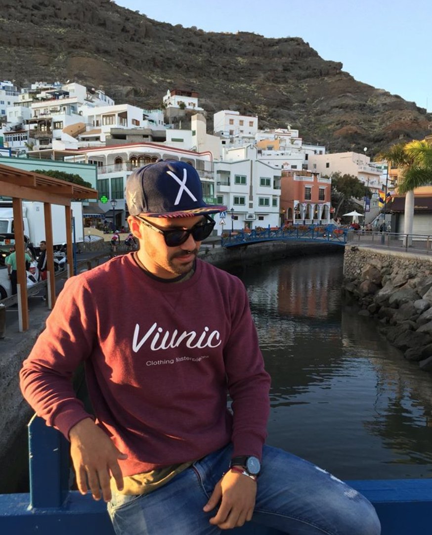 VIUNIC2014's tweet photo. 📍 #Viunic from Canarias 🍌
Modelo: @CarlosSrzBrito
• https://t.co/HfsjprS4rE • https://t.co/g5Oyj88kep