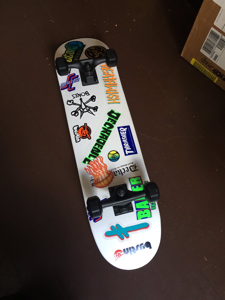 ruckuscrew99's tweet photo. @B1ALLPuRPosE good looks on the stick, stickers, and free T!!! The kid is stoked. #Deckadence board shoppe. https://t.co/f8j2lxGchy