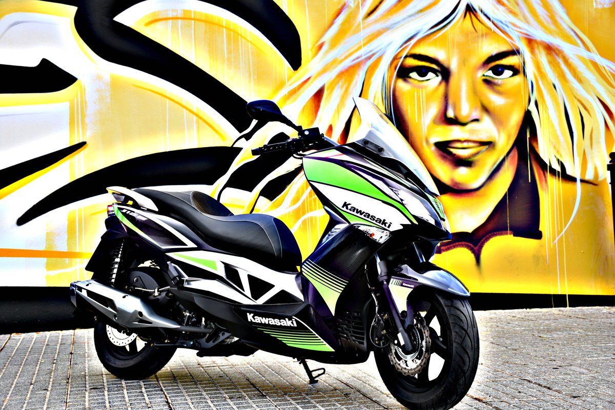 canariasenmoto's tweet photo. Probamos la nueva @Kawasaki_Espana #J125, comodidad y carácter deportivo @TIFONMOTOR - https://t.co/BT41UJloG0 https://t.co/Yicaq6WNjX