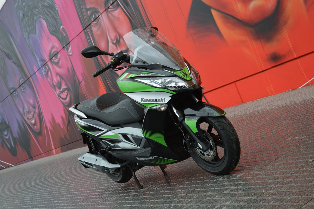 canariasenmoto's tweet photo. Probamos la nueva @Kawasaki_Espana #J125, comodidad y carácter deportivo @TIFONMOTOR - https://t.co/BT41UJloG0 https://t.co/Yicaq6WNjX