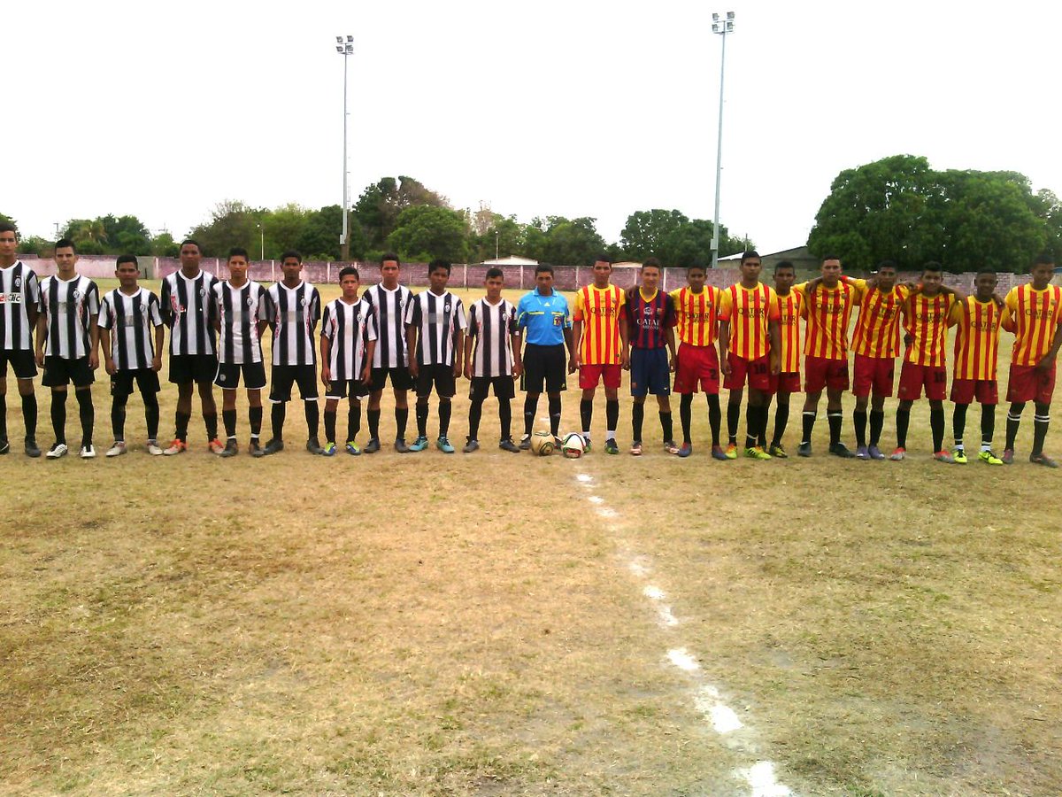CD_Atl_SnCarlos's tweet photo. Ayer Nuestros Atletas Sub 20 #Campeones del Torneo de Adecuacion de la Asociacion de Futbol del Estado Cojedes https://t.co/ArTDVYaURk