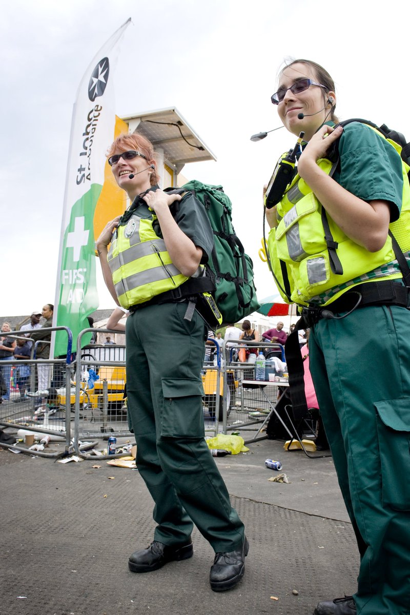 Ldn_Ambulance's tweet photo. Considered working in one of the world's busiest ambulance services? https://t.co/5HGV8vMgPD We're recruiting https://t.co/KpRGX4LbPK