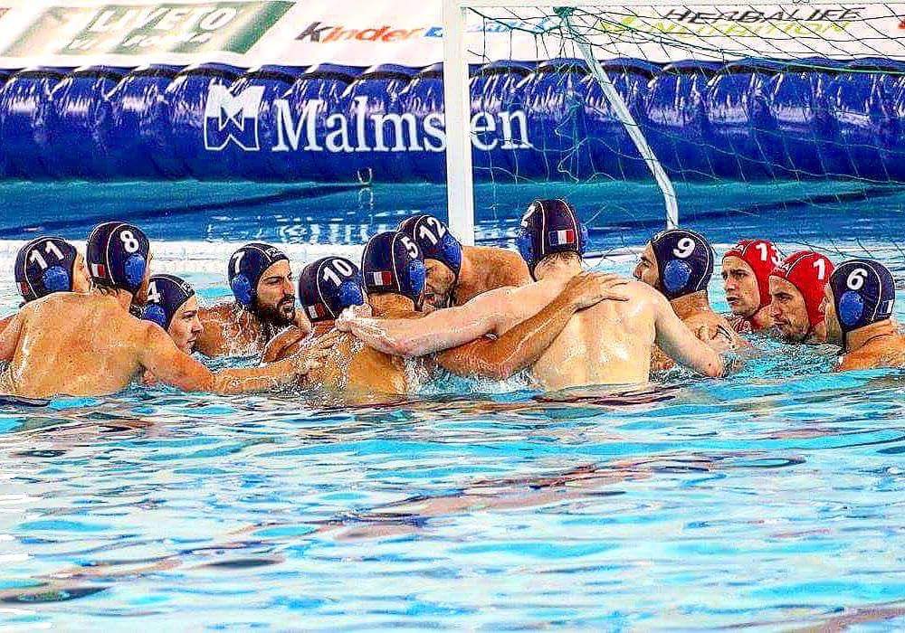Première victoire dans ce TQO! 
Roumanie 11-12 France! 
On Lâche rien on continue comme ça !Demain la Russie Go 💪🏼❤️