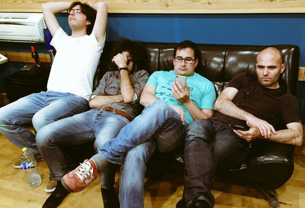 infoPetraski's tweet photo. Xiquets i xiquetes, l'espera s'acaba! En breu tindrem la data de la presentació del nou disc! Atents que va de bo! https://t.co/Sy9LF8fFR1