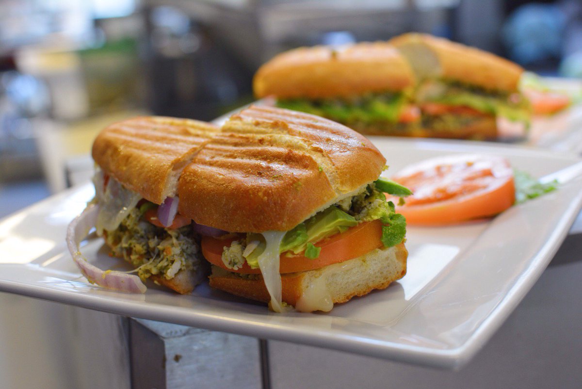 AntiguaCafeSSF's tweet photo. Ding! Your lunch has arrived.. #southsanfrancisco https://t.co/4xi4WRCHqs