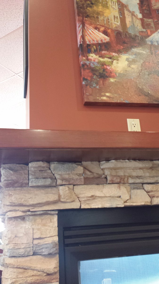 StudySpaceYEG's tweet photo. Was looking for a plug in, found this guy peeking out from up above @secondcup #riverbend #yeg #plugin #studyspace https://t.co/CkVjrtWCug