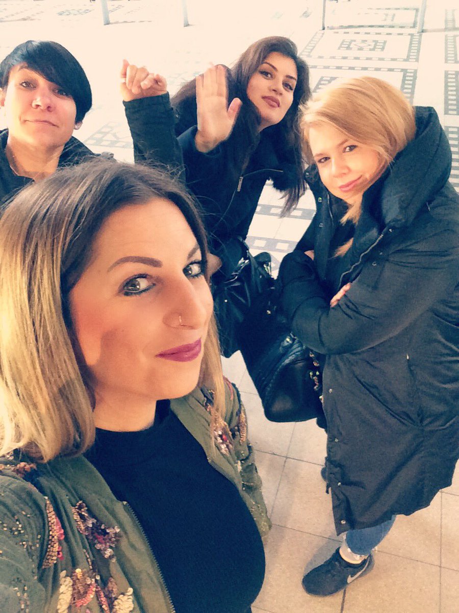 daniela_dr1810's tweet photo. ✋🏼😍 https://t.co/rzvon0UuCu
