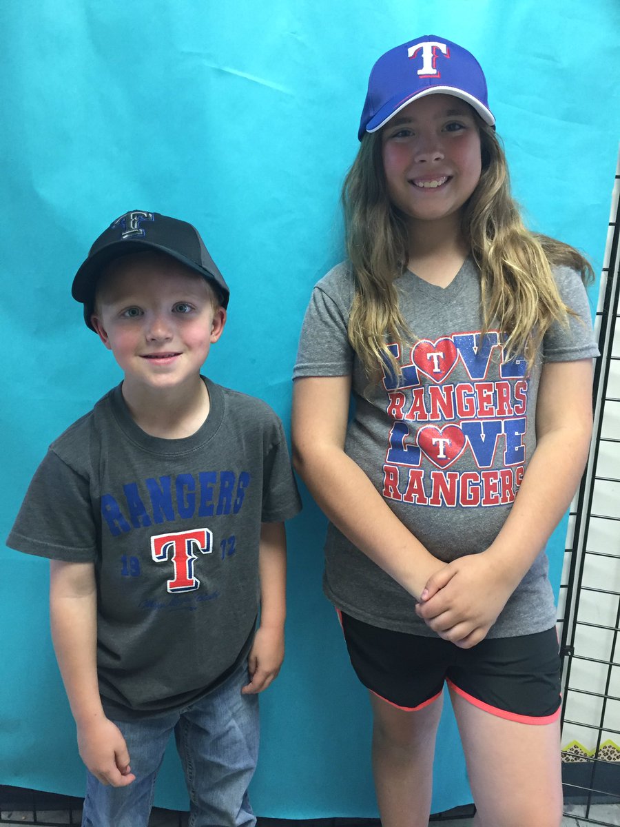 bgcallie's tweet photo. #CapsOn @BGCHoodCounty https://t.co/McOQlINpNN