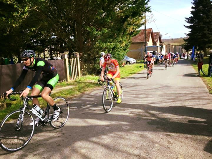 VCVSVeloClub's tweet photo. Encore un podium pour le VCVS ! Belle performance dans le Tarn et Garonne #VCVS #PassionVTT #Aveylo https://t.co/mhnoM5i5jC