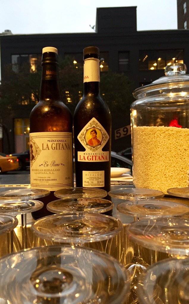 ElColmado_NYC's tweet photo. Hiding from the rain with some afternoon sherry. #sherry #winebars #NYC @GWMarket https://t.co/B4tFtFt4DI