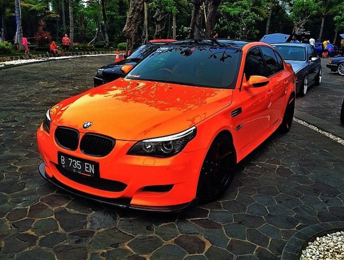 iBMWPORN's tweet photo. Orange on Black M5 https://t.co/SEDt5mvvVy