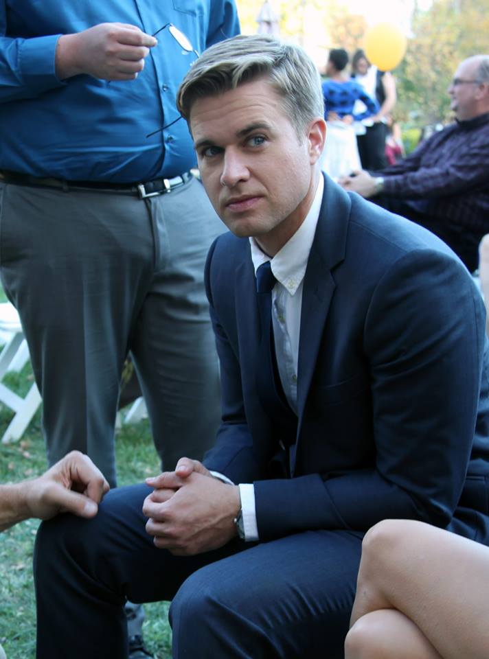 FanRandyWayne's tweet photo. New/old photo of Randy on the set of #WAYBB
(Photo credits to WAYBB Facebook Page) https://t.co/CTtXpewYOc