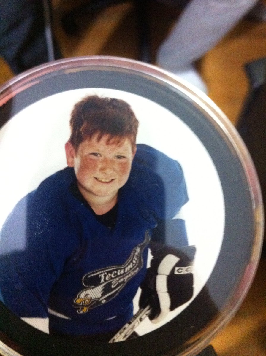 nathanMcDonal55's tweet photo. @GavinSiegner @9_CalebM #bluepuck? https://t.co/YtafIev1fa