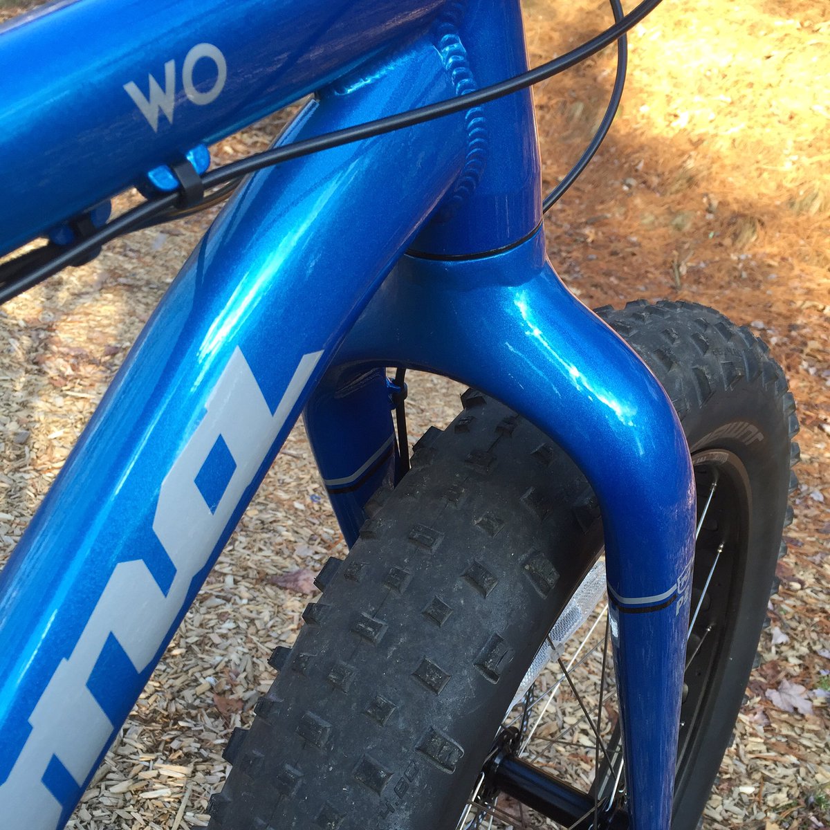 NewEnglandBike's tweet photo. We've still got fat options! #fatbike #konawo #FATCAAD #fatapril #april4snowstorm #snowday https://t.co/CWeprSukv9