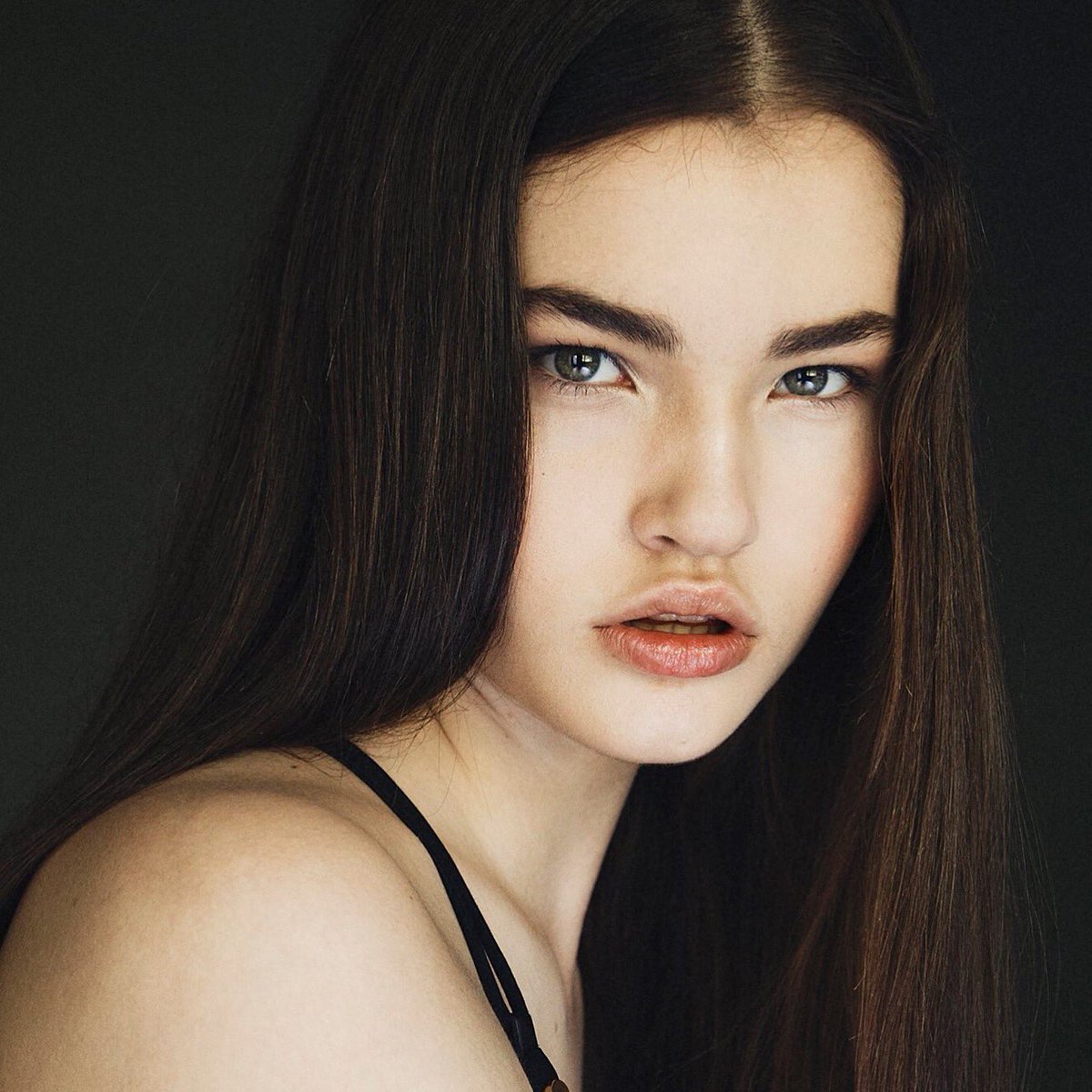 EdlynHerrmann's tweet photo. Beautiful Emma @DominiqueAgency , by ClaudiaRaymat , MUA : Ich #shoot #makeupartist #mywork #lovemywork https://t.co/DrTEHIAngz