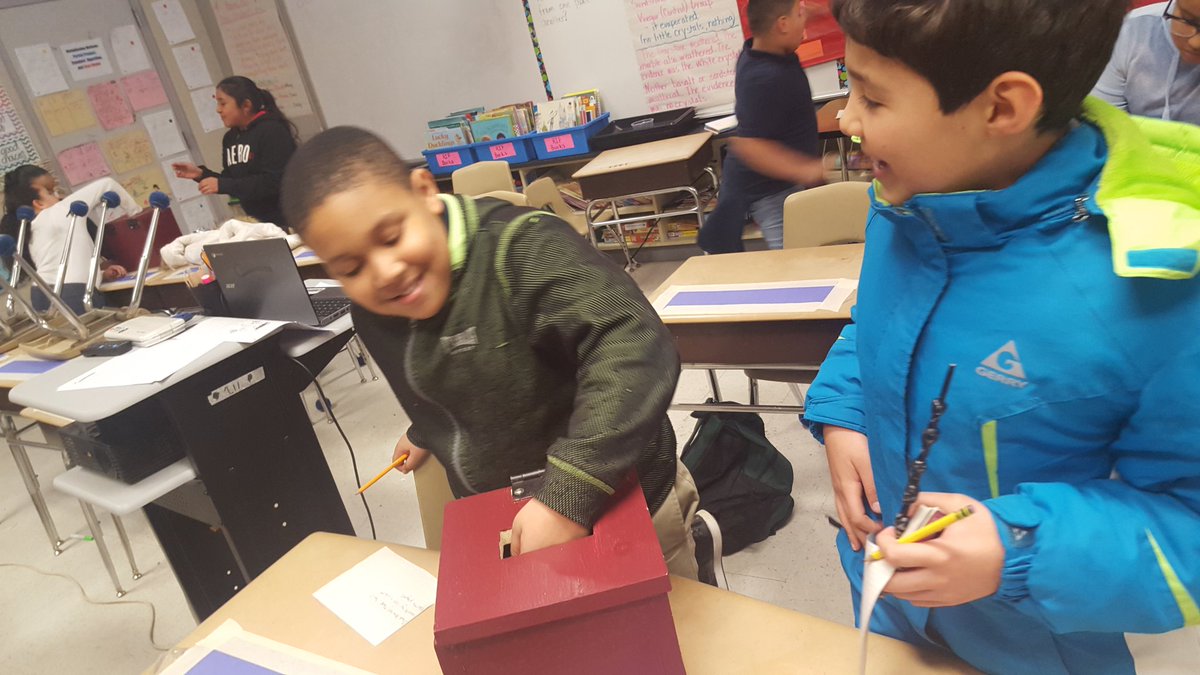 CDL_RI's tweet photo. Touch tests are always fun! What's in the box, I wonder? #CDLRI #steammpowered #scumps #Veterans #showyourstuff https://t.co/mdRedmc1NR