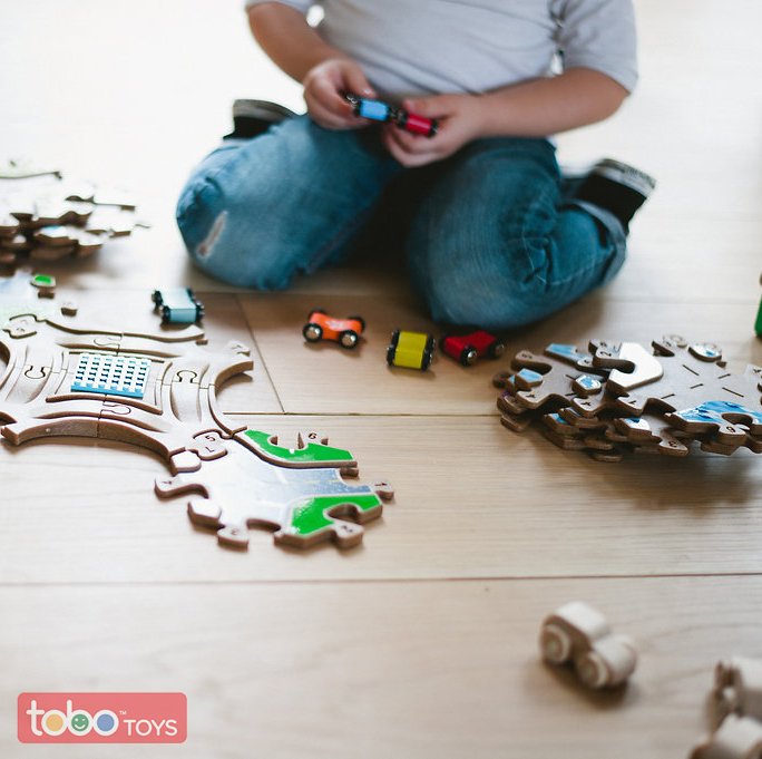 ToboToys's tweet image. “Play is often talked about as if it were a relief from serious learning. But for children play is serious learning&quot;