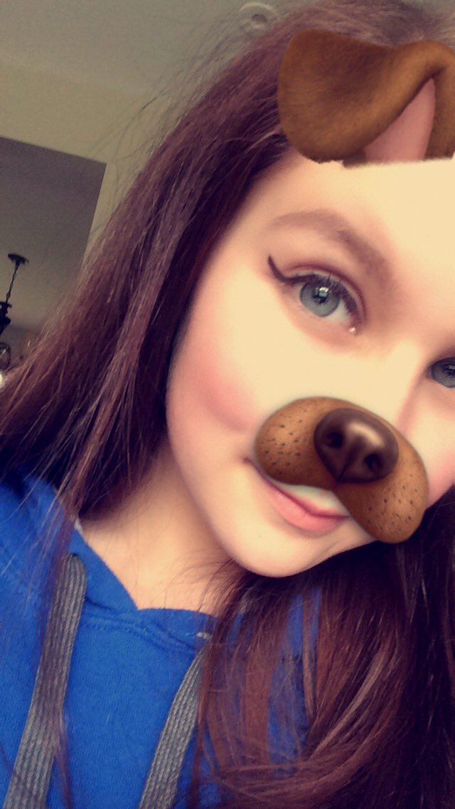 inactive_ifidow's tweet photo. EYELINER https://t.co/ou2DLJQyPc