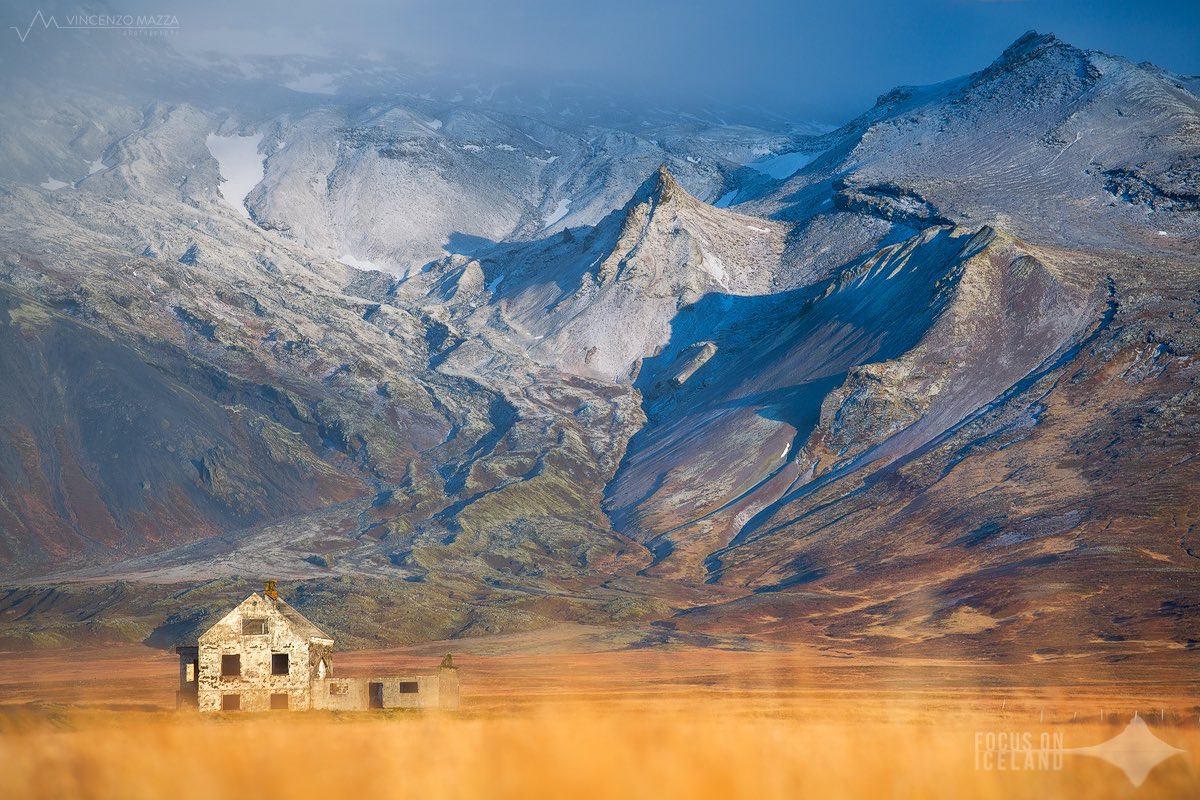 focusOnIceland's tweet photo. I simply cannot imagine more beautiful place to live than #Iceland Old farm next to #Snæfell #volcano .
#phototours https://t.co/J9MVymtl9f