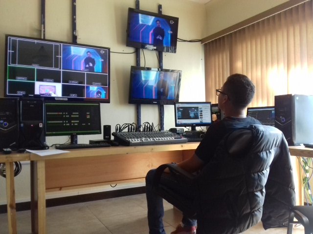Masbeats_'s tweet photo. En area de controles solo en #MasBeats https://t.co/M7CWULHMdD