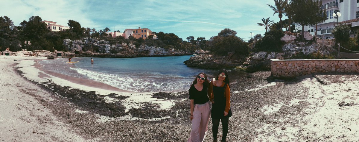 AiidaNB's tweet photo. Somriu i viu. https://t.co/neTyIjmpXf
