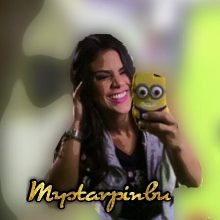 MyStarPinBu's tweet photo. Sonríe! Te estoy filmando😄 @MichelaPinBu 😘 https://t.co/6dPo3Oh4ft