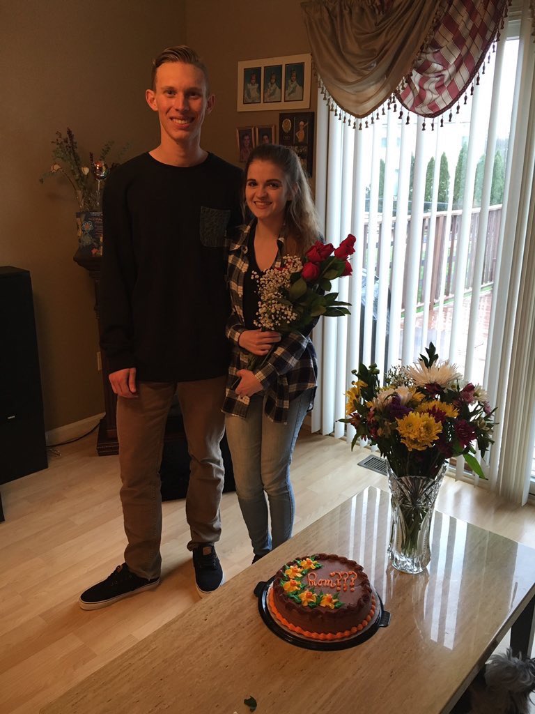 SAHSPromposals's tweet photo. 🍰prom🍰 @Welsh_AJ @abrielle1231 https://t.co/4SSNBY3IZf