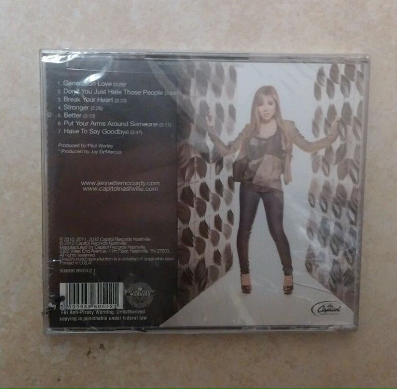 Recently bought a cd of <a href="/jennettemccurdy/">Jennette McCurdy</a> on ebay, im already so excited, i hope it will arrive soon 😃😃😃
