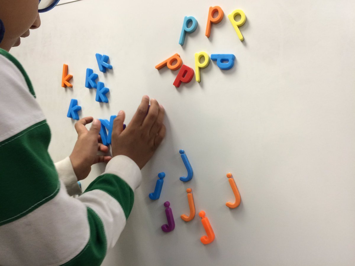 gotagoodbook's tweet photo. Student sorts letters. Asked to be timed. Also notices letters alike and different. #tryingtogetfaster #kwbpride https://t.co/yb7B2qwgm9