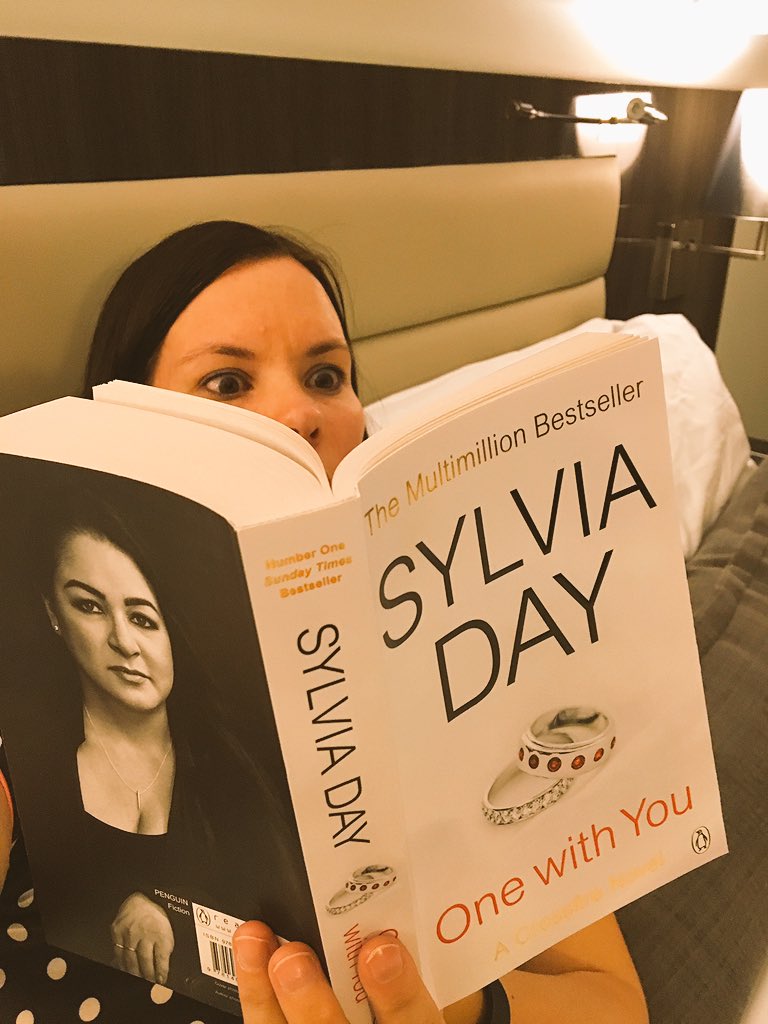 TheTammyEffect's tweet photo. Oh my goodness...what did I just read? #SylviaDay #OneWithYouSleepOver! Things just got interesting! https://t.co/acFqa8vmT4