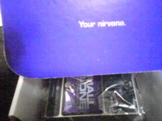naokibass's tweet photo. カートコバーンの代表的なエフェクターやね。
買った時は箱についてる「Your Nirvana」の文字でテンション上がったもんだよ笑
#Nirvana
#SMALL_CLONE https://t.co/RXNP37tetO
