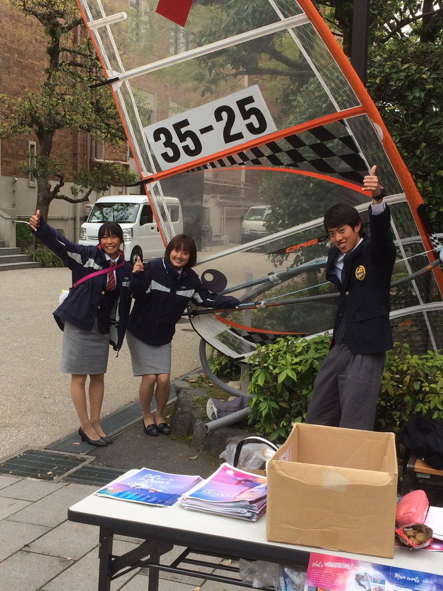 勧誘してまーす！
気になる子はブース来てね！