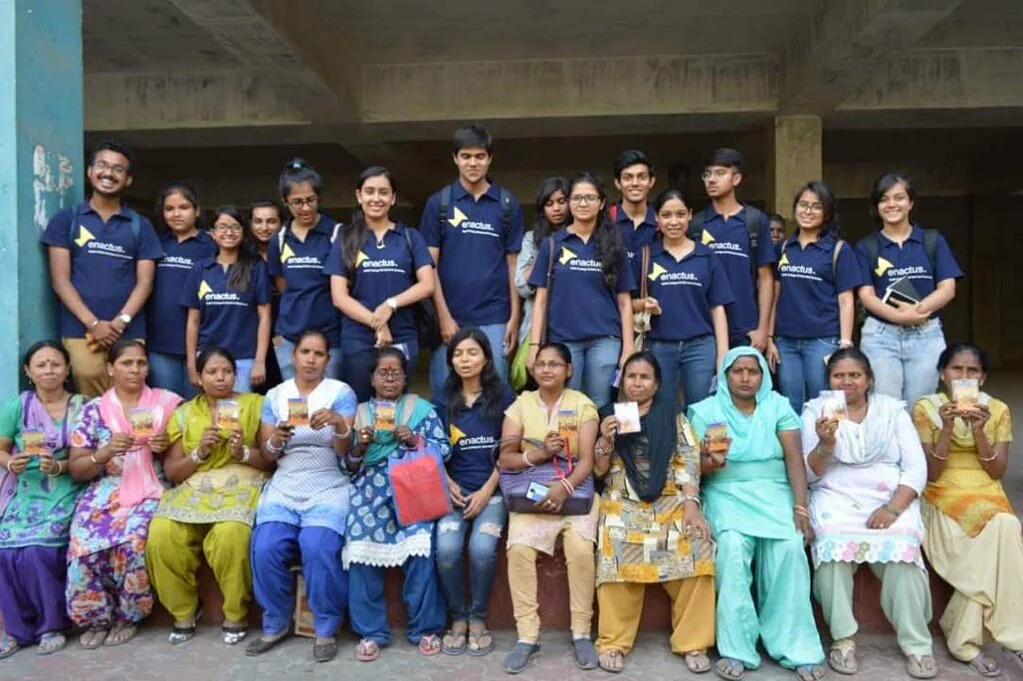 Muskan2697's tweet photo. @timesofindia @htTweets @TheHindu #projectadhikaar #she_drive @enactusdcac #enactus #StandupIndia https://t.co/vST4SjzvXR
