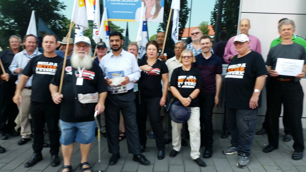 engineering_pa's tweet photo. #defenddefence #auspol #betterfuture
Protesting cuts to conditions for Defence Staff https://t.co/vIAqeiYB2w