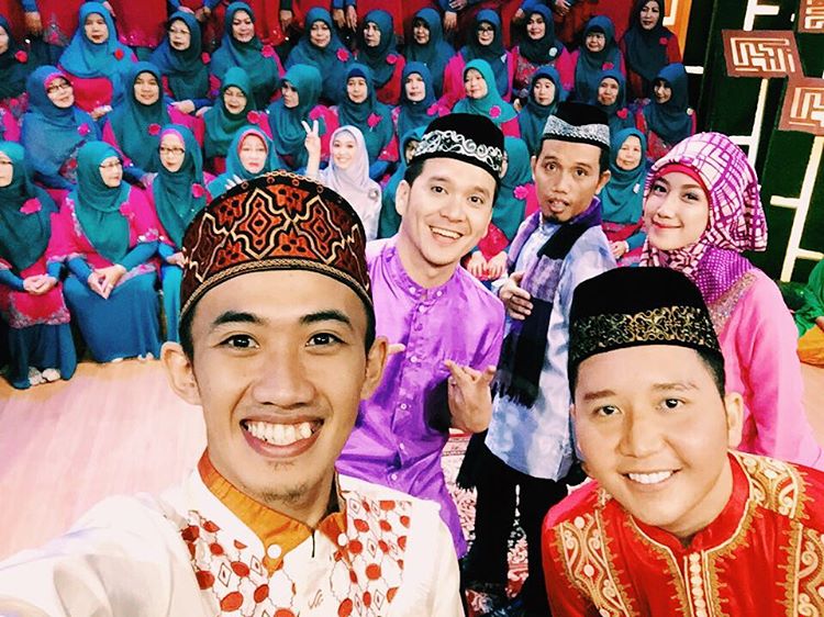 RNZWorlds_'s tweet photo. #SpectaVideo @Rangga_Moela di @islamitu_indah (5 Apr 2016) FULL https://t.co/ENV5euo8VS https://t.co/p3lVBAKC8D