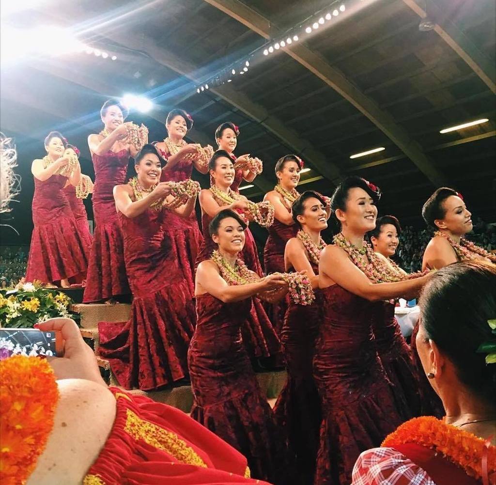 KeAoHula's tweet photo. A great capture by @_ahunamatata Mahalo for sharing. #keaohula #hulaislife #merriemonarch2016 https://t.co/gucadeiMAW