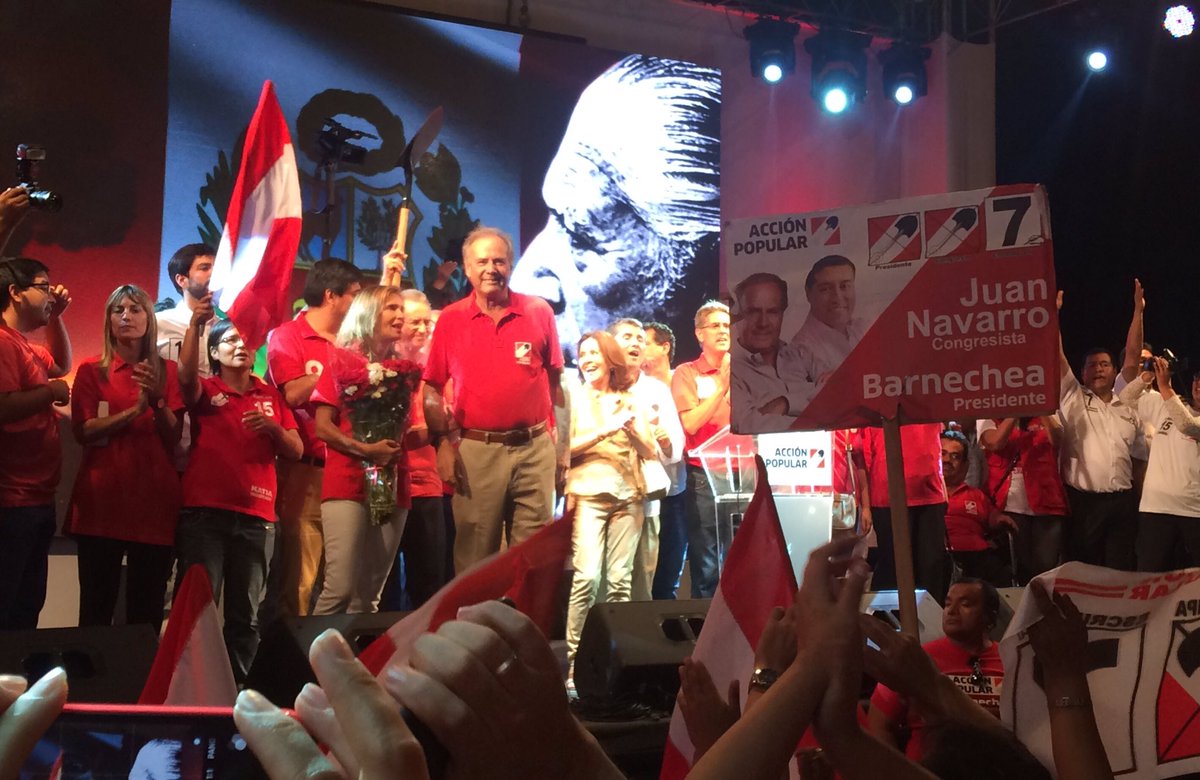 juannavarrop7's tweet photo. @ABarnecheaG @malditaternura Siempre adelante Acción Popular!!!! #AhoraTeTocaATi #JuanNavarro #Escribeel7 https://t.co/fluYwM93tb